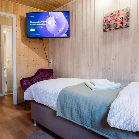Janu-homes - 4 - 2 - 6 Betten - Boardinghouse Kirchplatz Apartment *