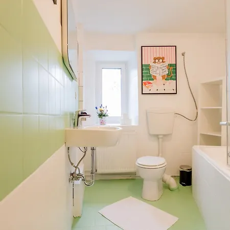 Janu-homes - 4 - 2 - 6 Betten - Boardinghouse Kirchplatz Apartment